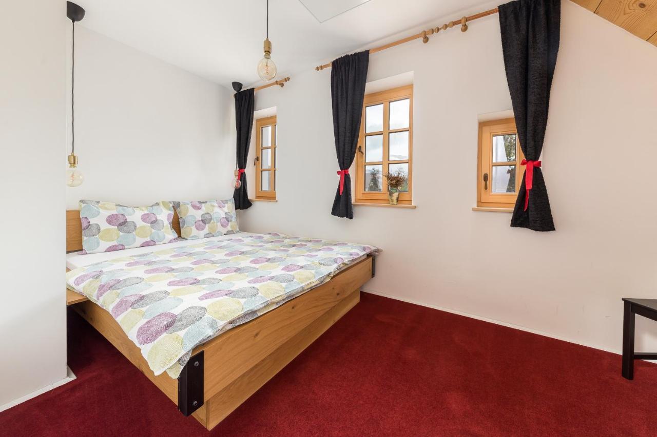 Hisa Na Soncu / Sun House Apartment Zgornje Gorje Luaran gambar